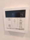 【給湯器の操作パネル】
