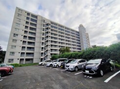 五感で感じる、現地でしかわからない事も沢山ございます。周辺環境なども一緒にご案内いたしますのでお気軽にお問合せください。