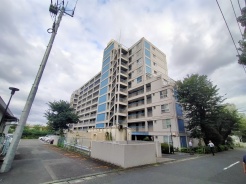 五感で感じる、現地でしかわからない事も沢山ございます。周辺環境なども一緒にご案内いたしますのでお気軽にお問合せください。