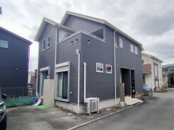 五感で感じる、現地でしかわからない事も沢山ございます。周辺環境なども一緒にご案内いたしますのでお気軽にお問合せください。
