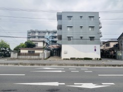 五感で感じる、現地でしかわからない事も沢山ございます。周辺環境なども一緒にご案内いたしますのでお気軽にお問合せください。