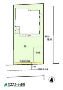 東側が通路のため、南東角地のようにお使いいただけます。