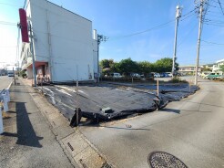 五感で感じる、現地でしかわからない事も沢山ございます。周辺環境なども一緒にご案内いたしますのでお気軽にお問合せください。