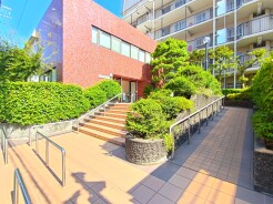 五感で感じる、現地でしかわからない事も沢山ございます。周辺環境なども一緒にご案内いたしますのでお気軽にお問合せください。