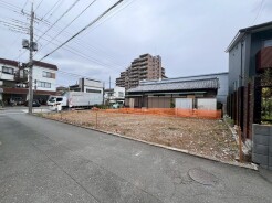 新座駅まで徒歩19分。川越街道まで近いので、車でもアクセス良好。