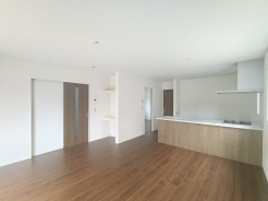 【LDK/約18.66帖】