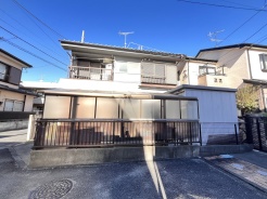 南道路に面しており日中もたくさんの陽が入ります。風通りや周辺環境など実際に現地にてご確認ください。