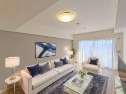 【LDK/約13.6帖】
家具はCGによるものです。価格に家具は含みません。