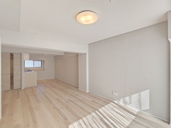 【LDK/約17.3帖】
リビングは家具の配置も思いのまま。自由度が高い設計です。