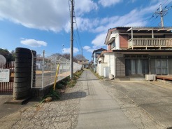 戸建てが立ち並ぶ静かな住宅街。四季折々の移り変わりを感じながら自然と楽しみ、暮らす、そんな毎日を日々の中で感じられる住環境