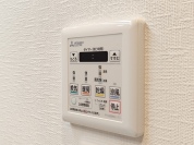 【便利な浴室暖房乾燥機つき!】