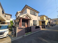 更地渡し
五感で感じる、現地でしかわからない事も沢山ございます。周辺環境なども一緒にご案内いたしますのでお気軽にお問合せください。