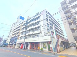 西武新宿線の急行停車駅である「田無」駅から徒歩4分!
周囲には商業施設が多数ある便利な立地です。