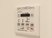 【便利な浴室暖房乾燥機つき!】