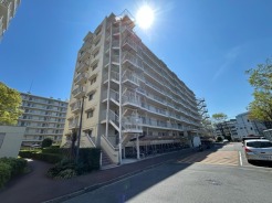 五感で感じる、現地でしかわからない事も沢山ございます。周辺環境なども一緒にご案内いたしますのでお気軽にお問合せください。