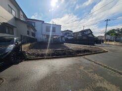 五感で感じる、現地でしかわからない事も沢山ございます。周辺環境なども一緒にご案内いたしますのでお気軽にお問合せください。