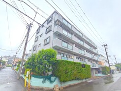 五感で感じる、現地でしかわからない事も沢山ございます。周辺環境なども一緒にご案内いたしますのでお気軽にお問合せください。