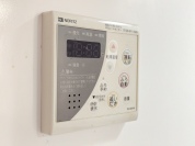 【給湯器操作パネル】