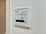 【浴室乾燥機能付き】
