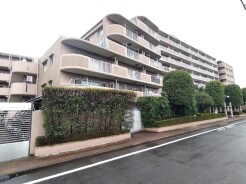 五感で感じる、現地でしかわからない事も沢山ございます。周辺環境なども一緒にご案内いたしますのでお気軽にお問合せください。