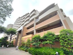 五感で感じる、現地でしかわからない事も沢山ございます。周辺環境なども一緒にご案内いたしますのでお気軽にお問合せください。