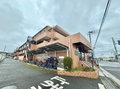五感で感じる、現地でしかわからない事も沢山ございます。周辺環境なども一緒にご案内いたしますのでお気軽にお問合せください。