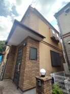 戸建てが立ち並ぶ静かな住宅街。四季折々の移り変わりを感じながら自然と楽しみ、暮らす、そんな毎日を日々の中で感じられる住環境