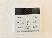 【給湯機操作パネル】