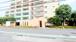 五感で感じる、現地でしかわからない事も沢山ございます。周辺環境なども一緒にご案内いたしますのでお気軽にお問合せください。