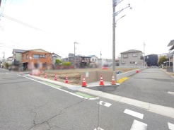 草加市氷川町