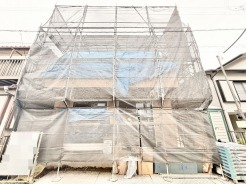 住まいが整えられ、より良い状態へと生まれ変わるための丁寧な準備が進められています。