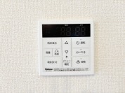 【給湯器リモコン】