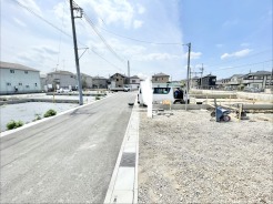 広がる空の下、新しい街並みが育まれる場所。