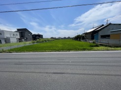空を広く仰ぐ穏やかな環境が、日々の暮らしに豊かなゆとりと心地よい開放感をもたらしてくれます。