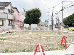 周囲の環境と調和しながら、自分らしい暮らしを自由に描ける広々とした土地です。