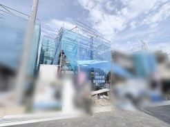 新しい暮らしが形作られていく、期待感に満ちた建設中の現地の様子です。