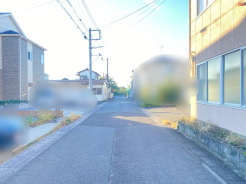 閑静な住宅地で、小さなお子様がいるご家族にも安心。