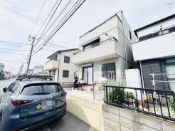 閑静な住宅地で、小さなお子様がいるご家族にも安心。