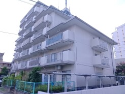 草加市栄町3丁目