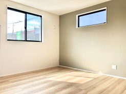 日当たりのいい2階リビングはプライベート性も高く、落ち着いて暮らせます。