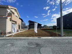 閑静な住宅地で、小さなお子様がいるご家族にも安心。