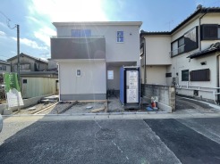 新しい暮らしが始まる、穏やかな陽光に満ちた空間