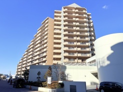 四番館の外観です