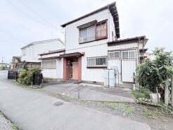 穏やかな時間が流れる、落ち着いた佇まいの住まい。