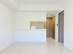 リフォーム工事が完了し、いつでもご見学いただけます。
綺麗な状態になっているのでそのままお住まいになれます。