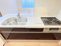 水栓部分を新規交換し、クリーニングを実施しています。