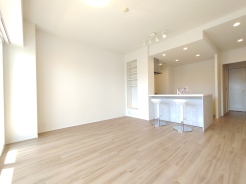 柔らかな光が心地よい、洗練された空間が広がります