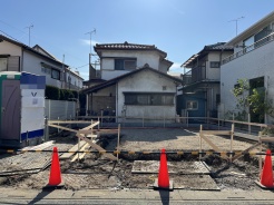 基礎から完成済みの住まいまで、各工程をご確認いただけます。