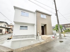 新しい暮らしが始まる、穏やかな佇まいの住まい