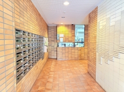 草加市栄町2丁目